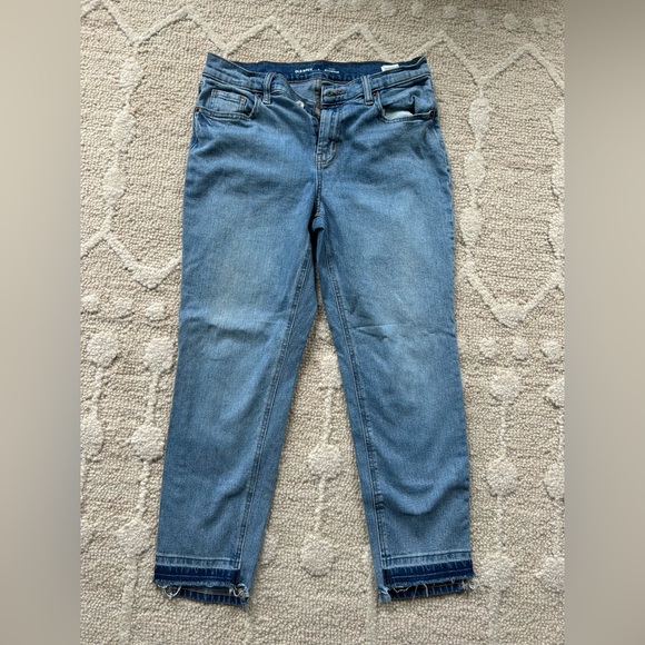 Old Navy Women's Blue Jeans - Picture 1 of 4